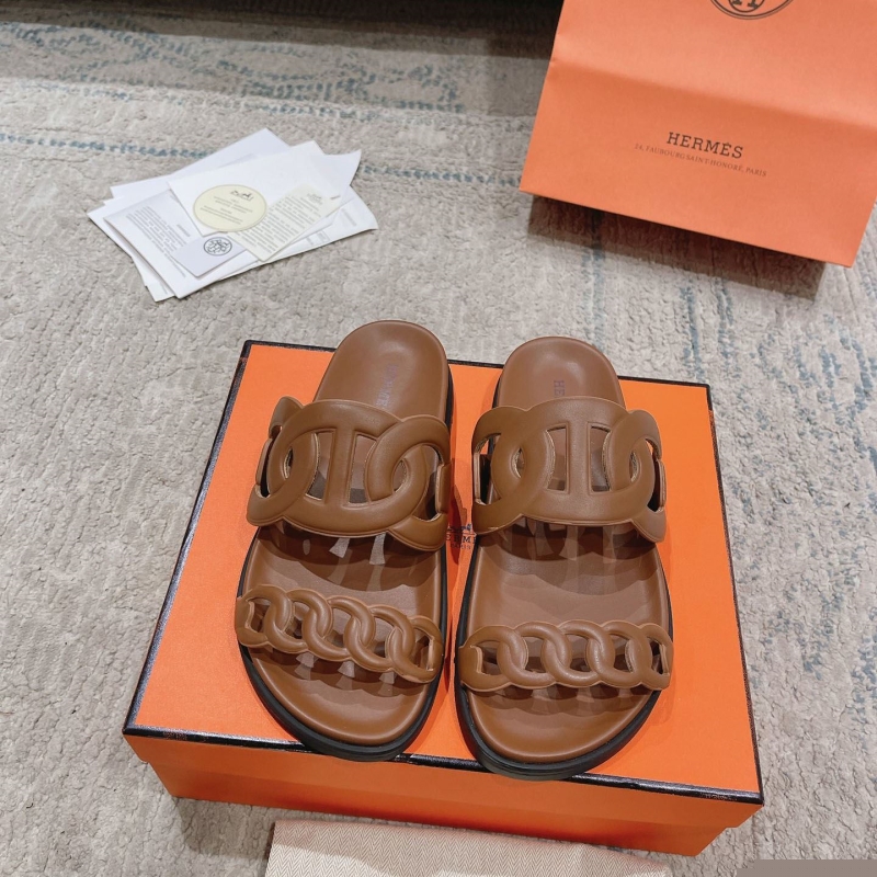 H**mes slippers